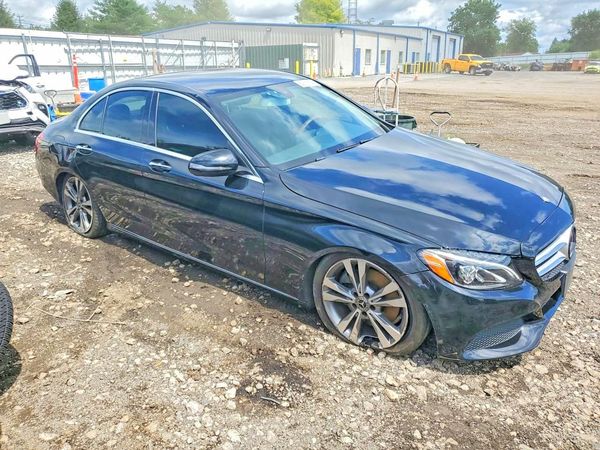 2017 MERCEDES-BENZ C C300