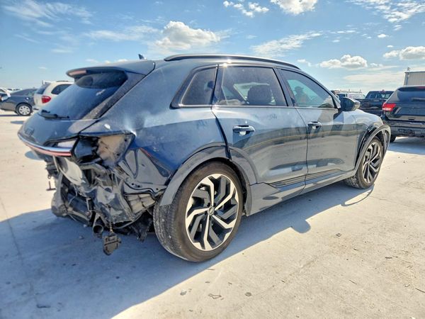 2024 AUDI Q8 E-TRON