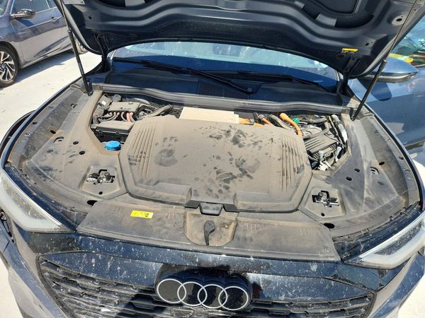 2024 AUDI Q8 E-TRON
