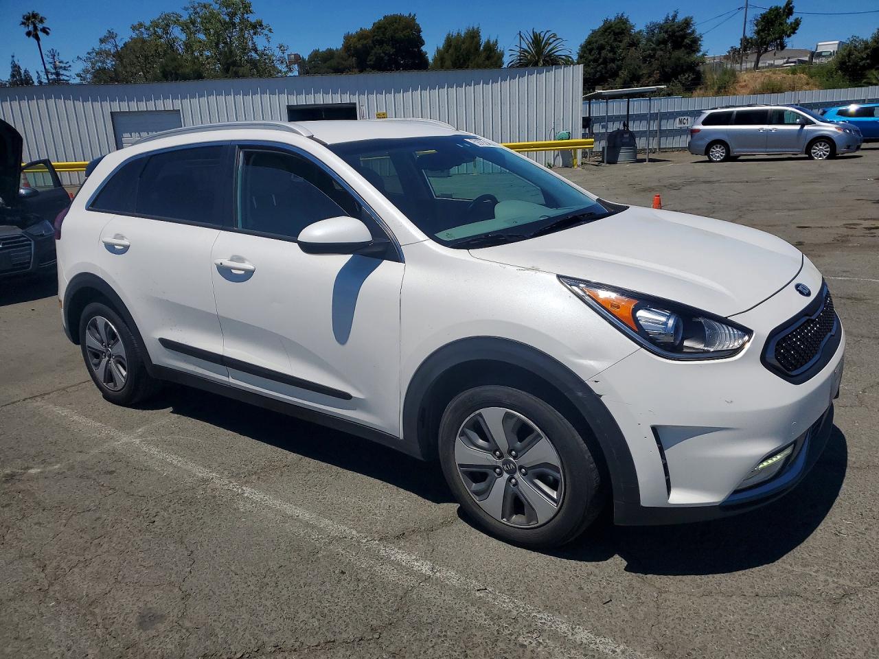 2019 KIA NIRO LX (PHEV)