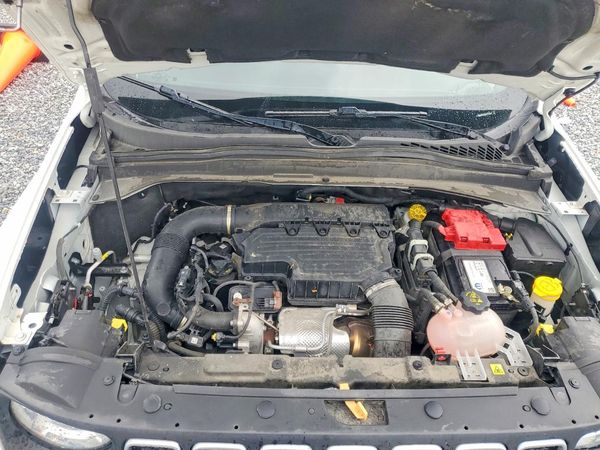 2023 JEEP RENEGADE LATITUDE 4X4