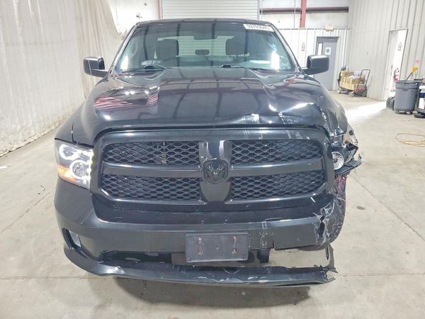 2018 RAM 1500 ST