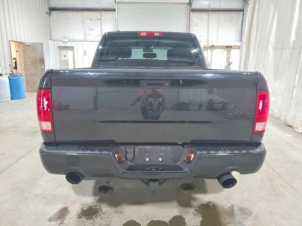 2018 RAM 1500 ST