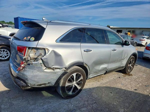2016 KIA SORENTO