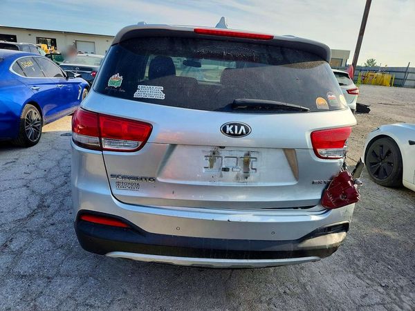 2016 KIA SORENTO