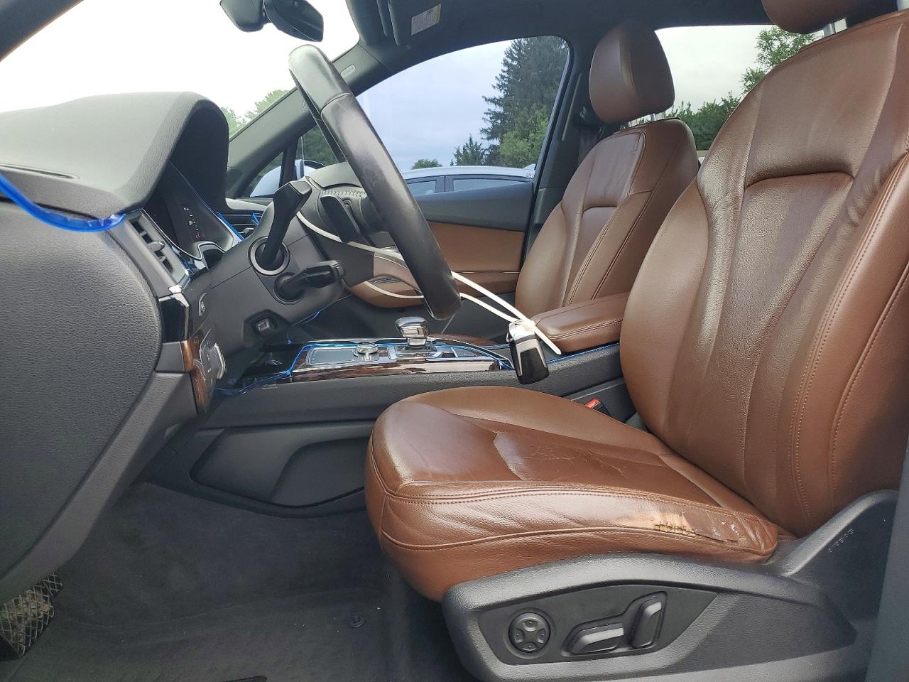 2017 AUDI Q7 quattro Premium Plus