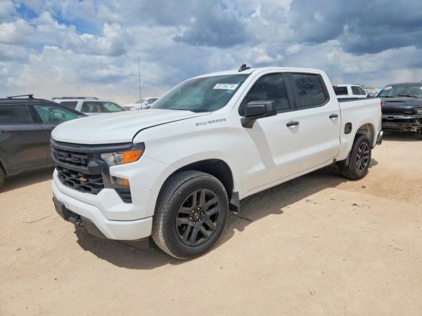 2023 CHEVROLET SILVERADO — DSFA — Front 3/4