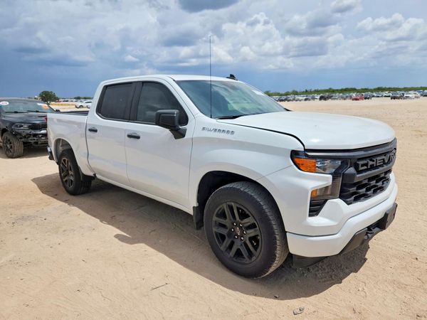 2023 CHEVROLET SILVERADO Custom — Passenger 3/4