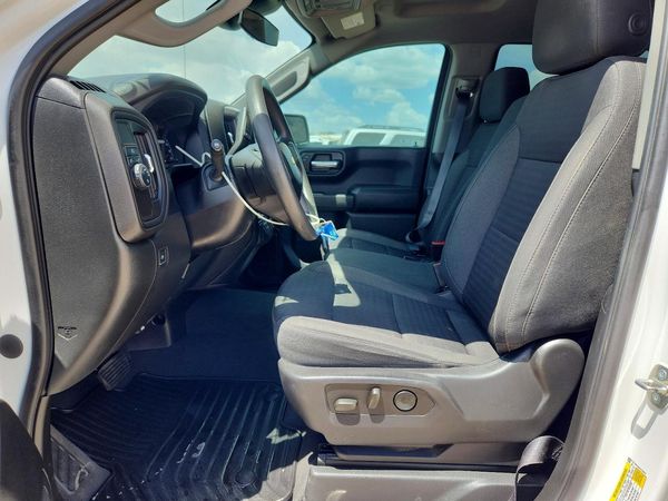2023 CHEVROLET SILVERADO Custom — DENT