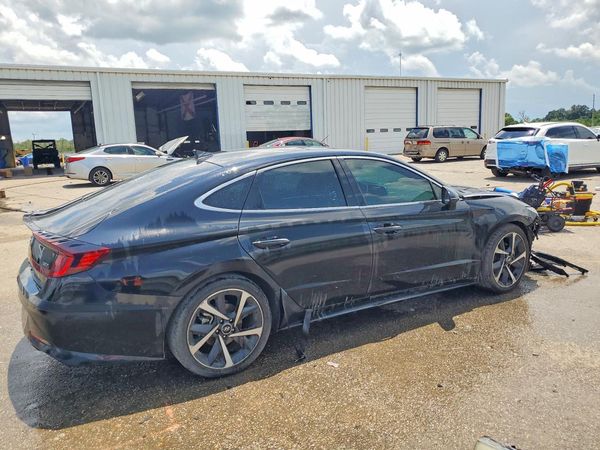 2023 HYUNDAI SONATA SEL Plus