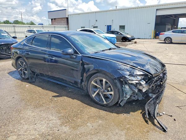 2023 HYUNDAI SONATA SEL Plus