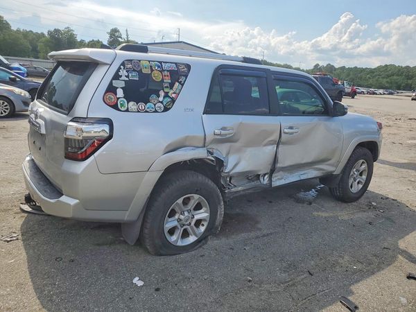 2022 TOYOTA 4RUNNER SR5 Prem
