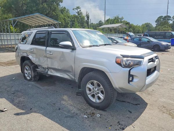 2022 TOYOTA 4RUNNER SR5 Prem