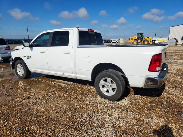 2019 RAM 1500 CLASSIC SLT