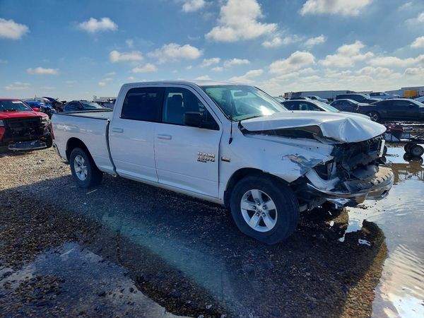 2019 RAM 1500 CLASSIC SLT