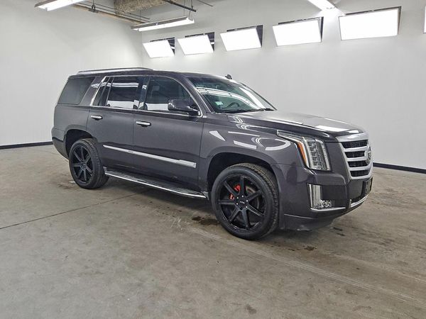 2015 CADILLAC ESCALADE Luxury