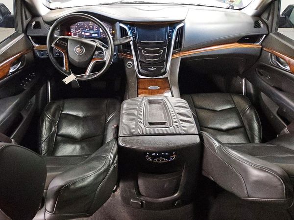 2015 CADILLAC ESCALADE Luxury
