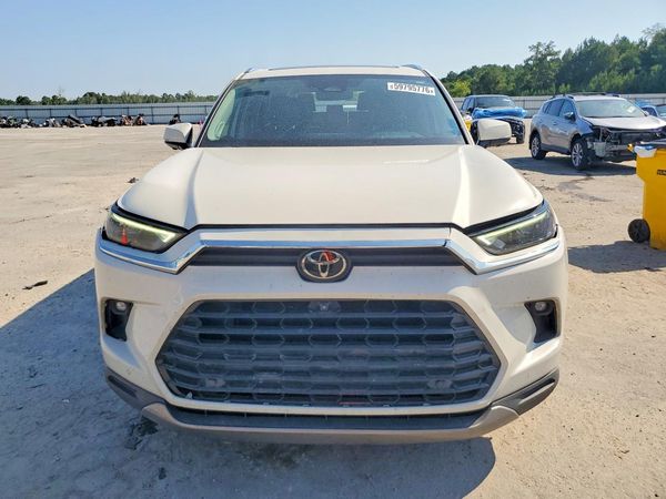 2024 TOYOTA GRAND HIGHLANDER
