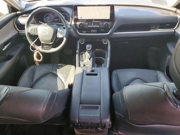 2024 TOYOTA GRAND HIGHLANDER