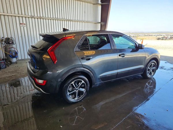 2026 KIA NIRO LX