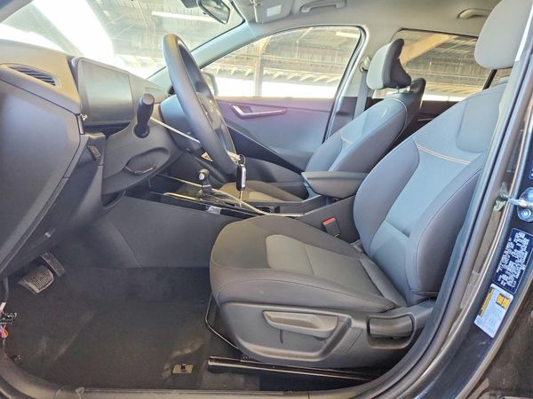 2026 KIA NIRO LX