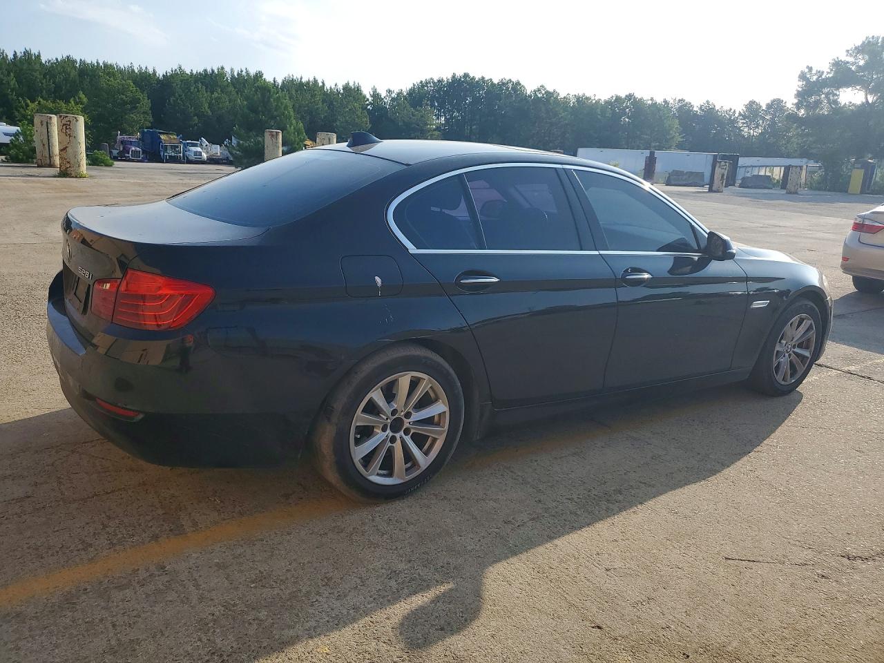 2016 BMW 528