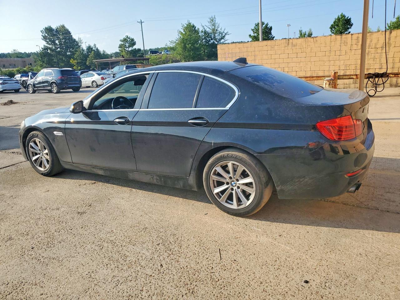 2016 BMW 528