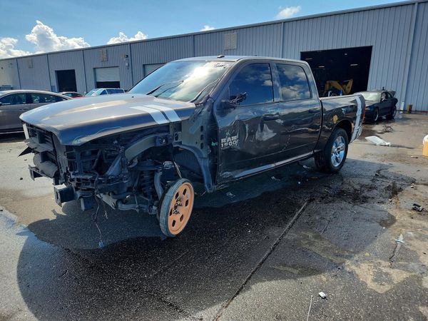 2020 RAM 1500 CLASSIC