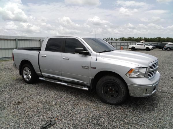 2014 RAM 1500 SLT