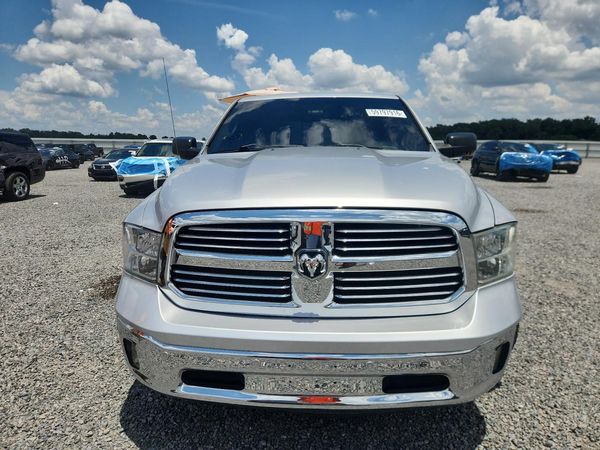 2014 RAM 1500 SLT