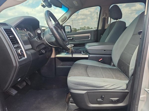 2014 RAM 1500 SLT