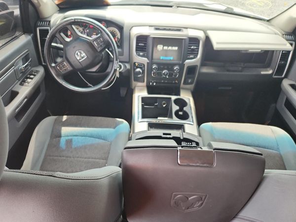 2014 RAM 1500 SLT