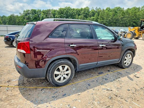 2013 KIA SORENTO Base / LX
