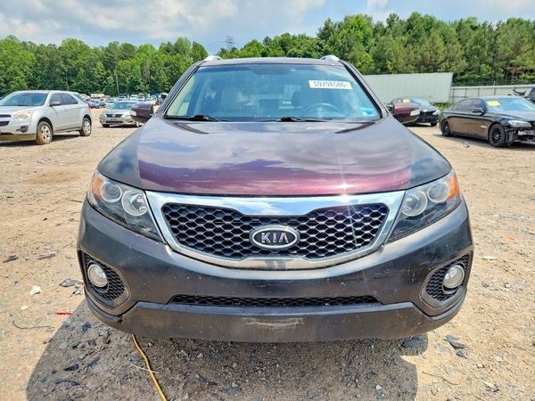 2013 KIA SORENTO Base / LX