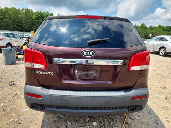 2013 KIA SORENTO Base / LX