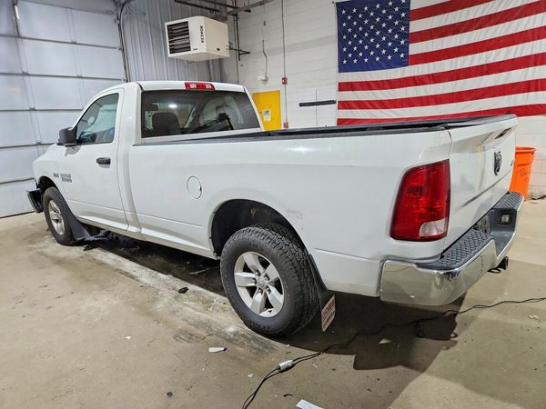 2016 RAM 1500 ST