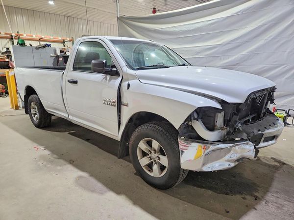 2016 RAM 1500 ST
