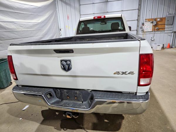2016 RAM 1500 ST