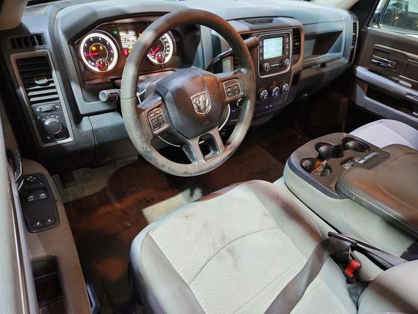 2016 RAM 1500 ST