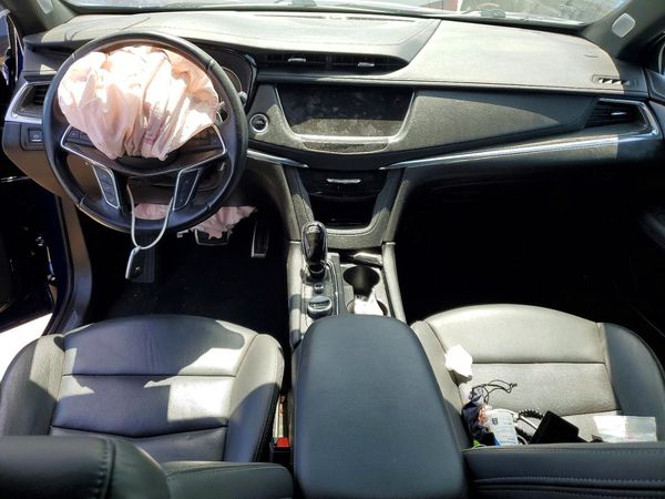 2023 CADILLAC XT5 Sport