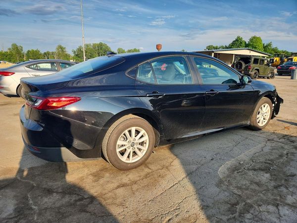 2026 TOYOTA CAMRY