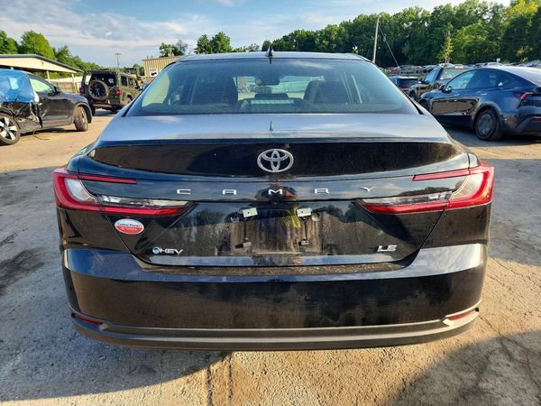 2026 TOYOTA CAMRY