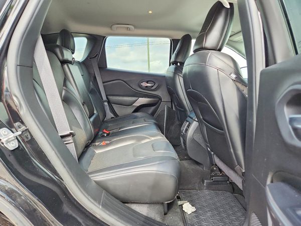 2020 JEEP CHEROKEE LATITUDE PLUS 4X4