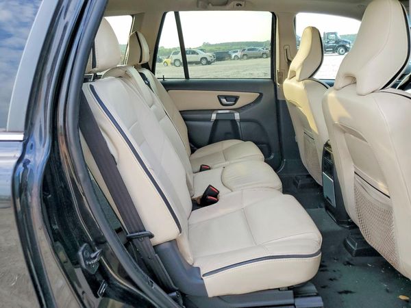 2013 VOLVO XC90