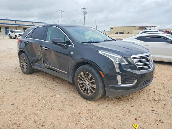 2017 CADILLAC XT5 Luxury