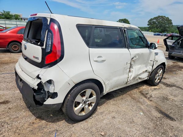 2019 KIA SOUL Base