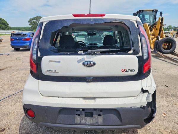 2019 KIA SOUL Base