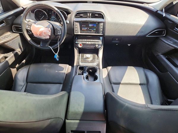 2017 JAGUAR XE