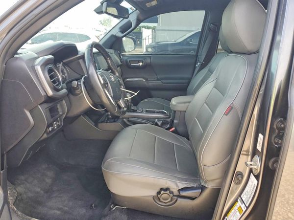 2019 TOYOTA TACOMA SR5