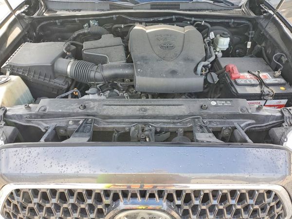 2019 TOYOTA TACOMA SR5